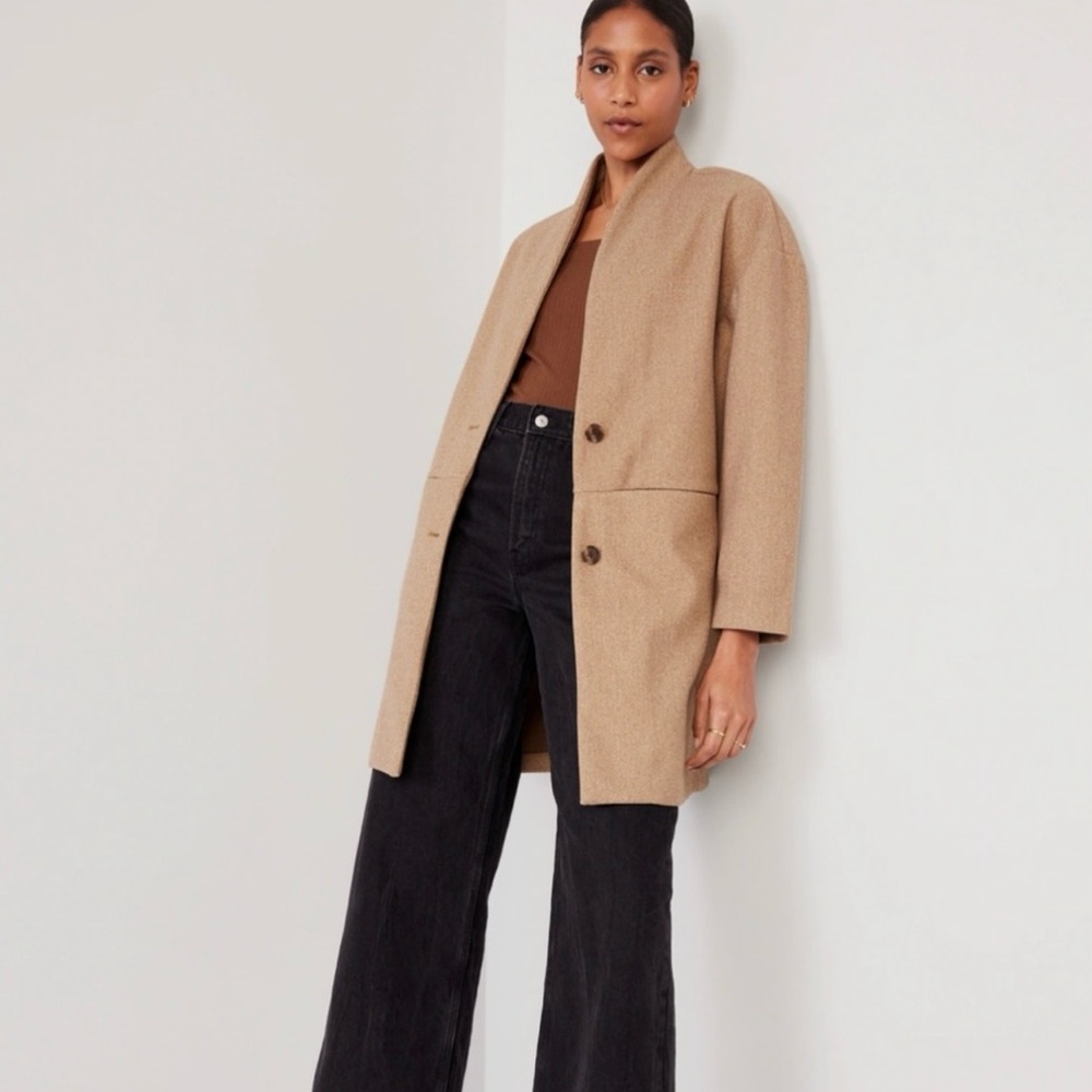 Elegant Beige Women's Coat